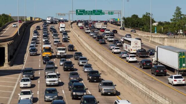 Billions in Highway and Transit Projects Reshape Austin Billions in Highway and Transit Projects Reshape Austin